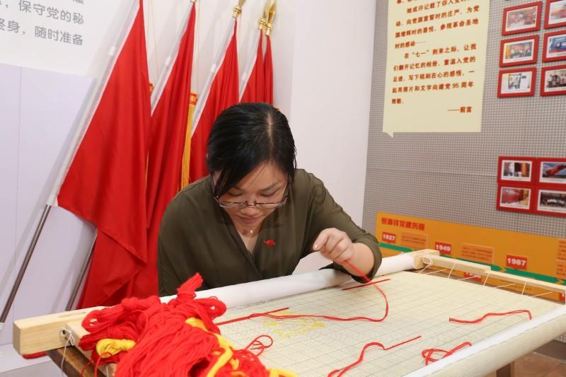 田静点赞评论表明态度,儿孙比钱财更重要,杜新枝下厨招待粉丝