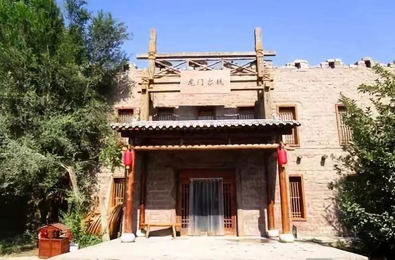 美人鱼游玩